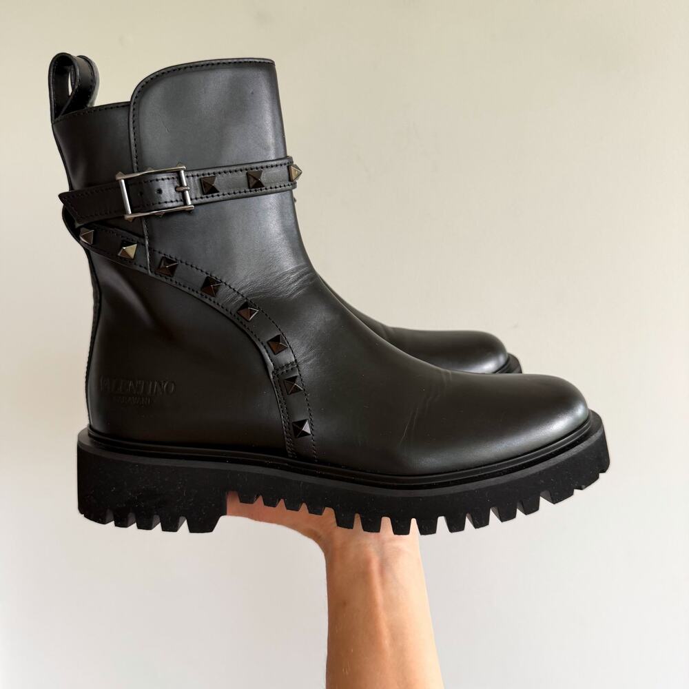 Valentino Garavani Rockstud Leather Slip-On Combat Boots Black 39 NEW - Picture 4 of 10